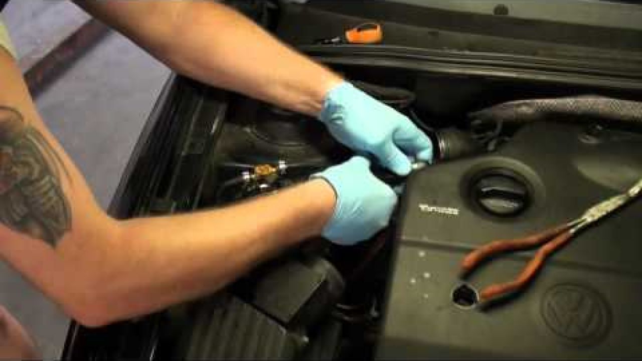 замена топливного фильтра VW Jetta TDI