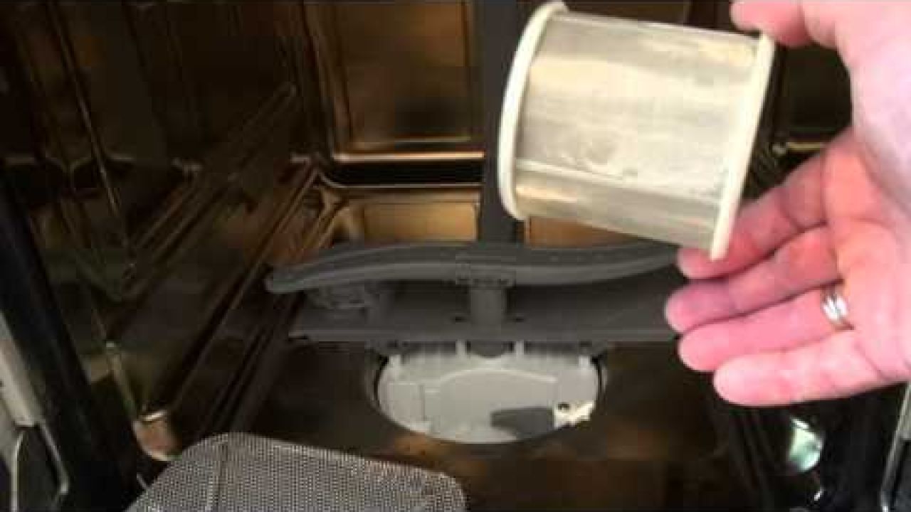 Посудомоечная машина Bosch протекает - очистка фильтра