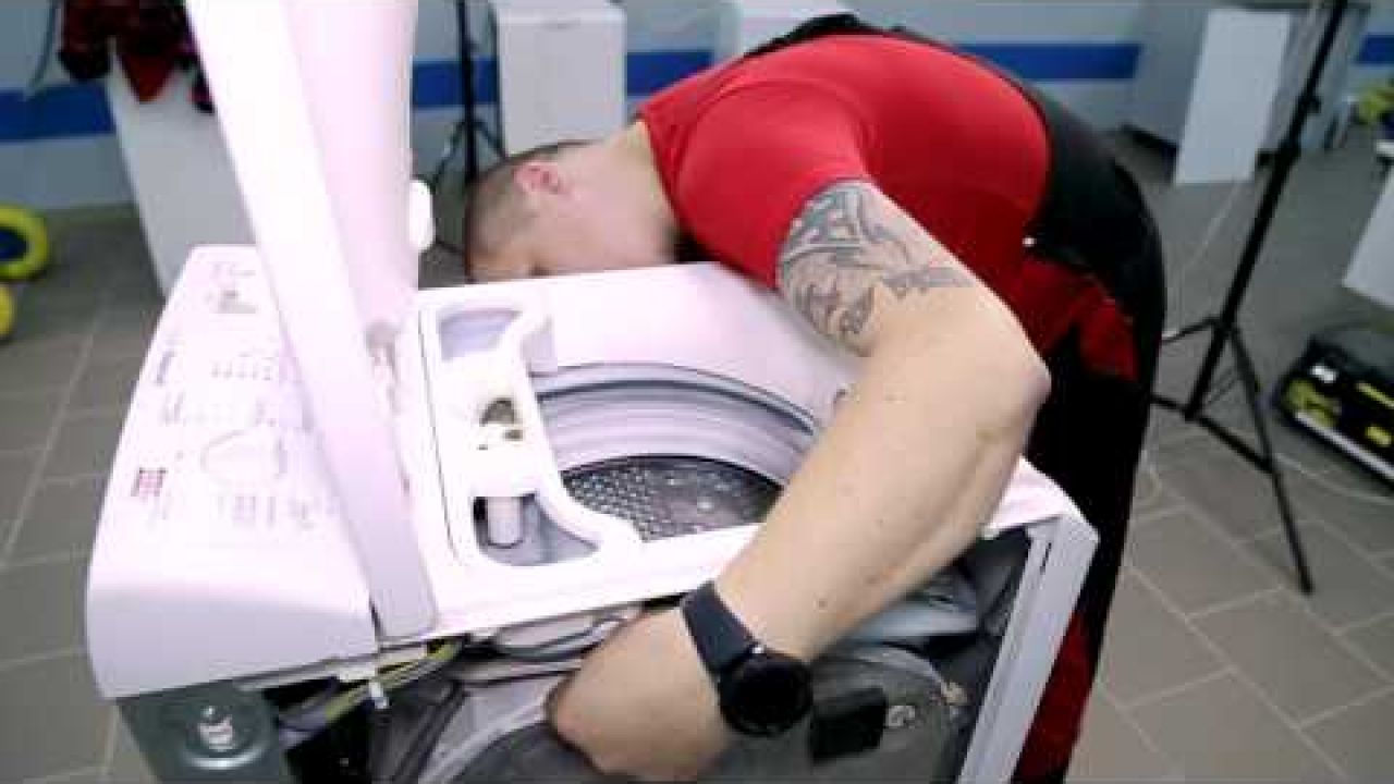 Замена манжеты люка в стиральной машине Electrolux Zanussi AEG